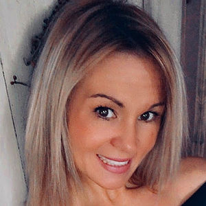 Meet your Posher, Cheryl b.